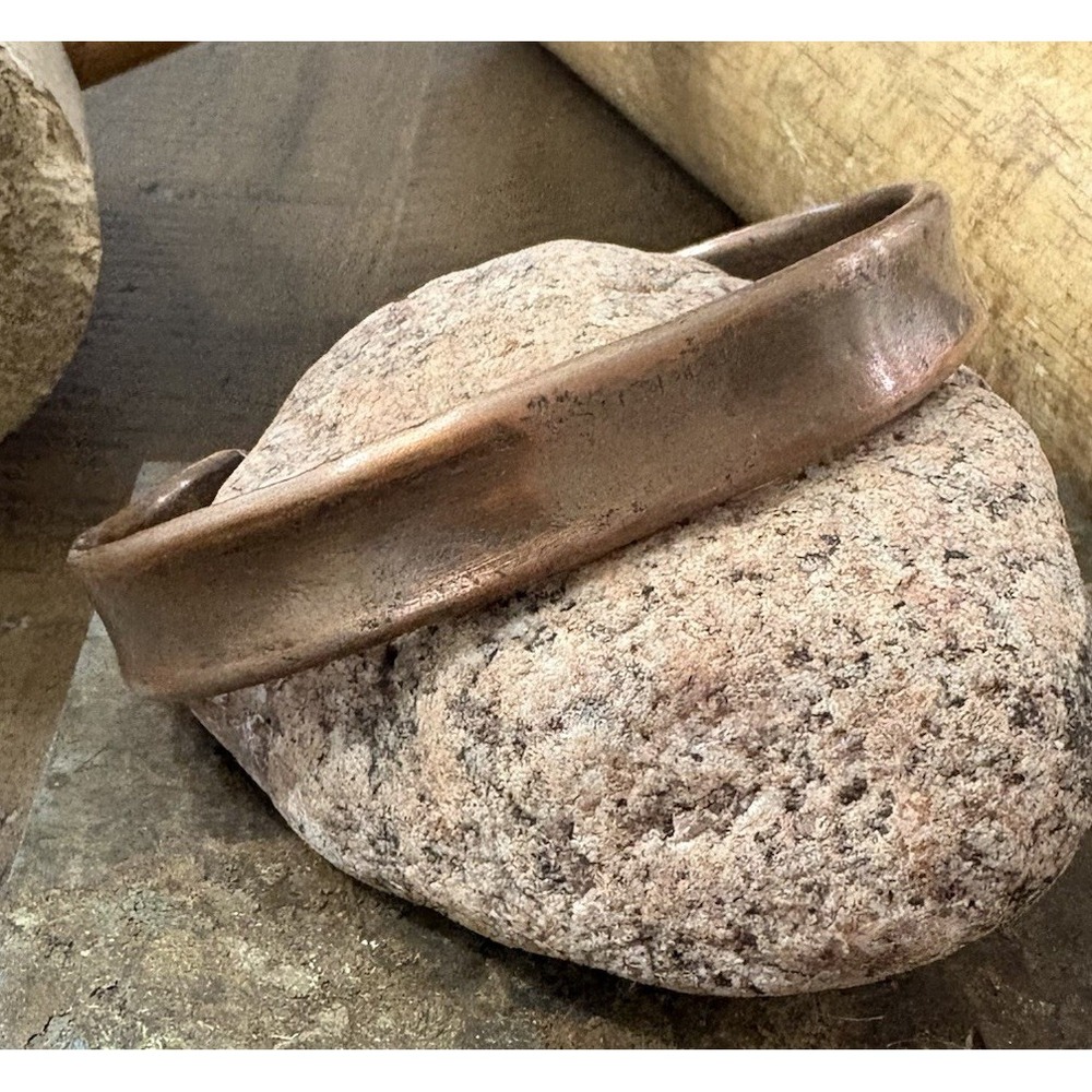 Pure Copper Handmade 1/2 Inch Cuff Bracelet Unisex Hammered Concrete Finish - Picture 3 of 7